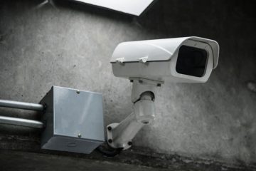 Câmera privativa é ilegal e pode acarretar multa e indenização