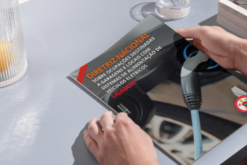 Nova diretriz nacional traz regras para recarga de veículos elétricos em garagens